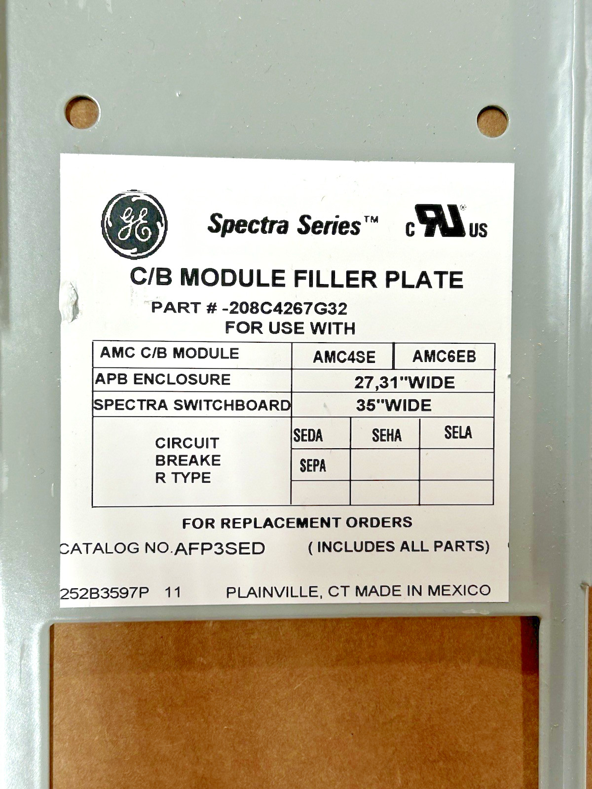 GE SPECTRA 208C4267G32, SEDA, SEHA, SELA, SEPA Breaker Filler Plate, NEW