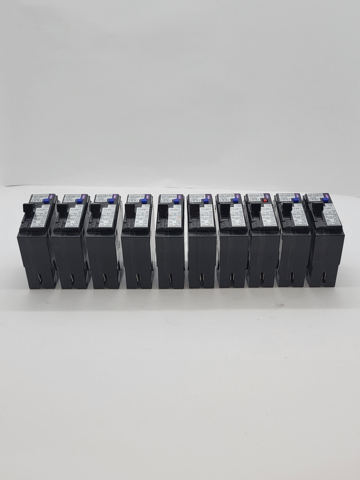 10PC Siemens QA115AFCN Plug-In Circuit Breaker 15A 1P 120V 10KA QAF2N CAFCI