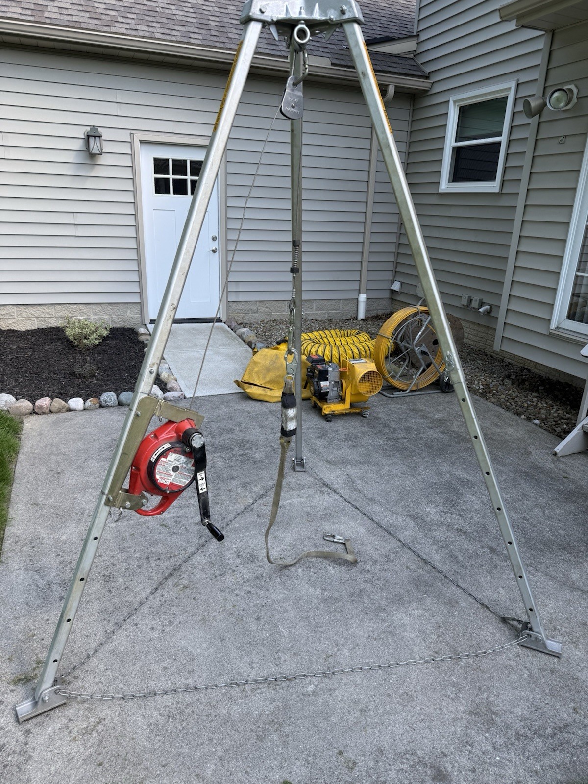 Complete PPE Retractable Confined Space System with Tripod W/ Gas Blower, Extras
