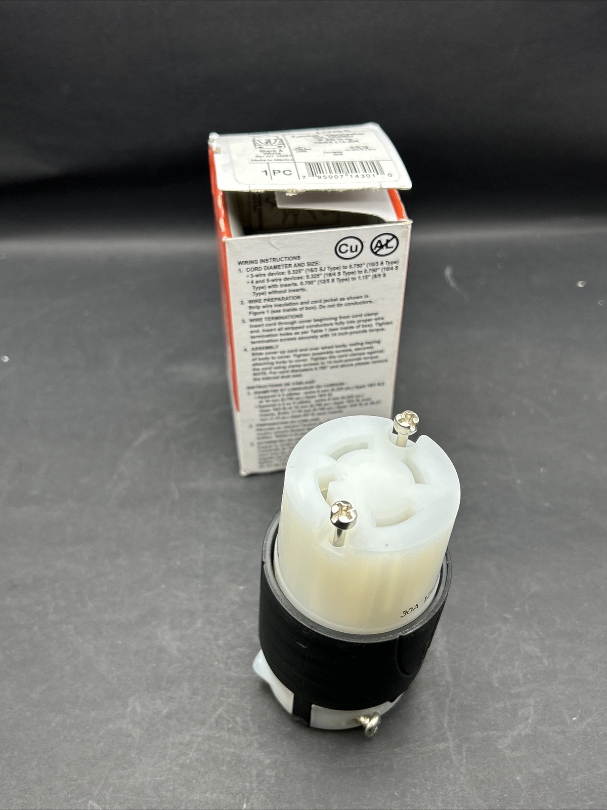 Legrand Turnlok Connector 30A 125/250V 3P 4W Grdg L14-30R *NEW*