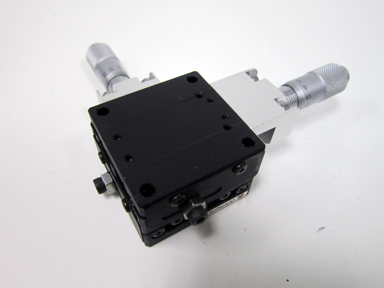 OPTO SIGMA TAM-402 40MM 40MM XY AXIS LINEAR STAGE 1.57″ ~ TAM-402C STYLE