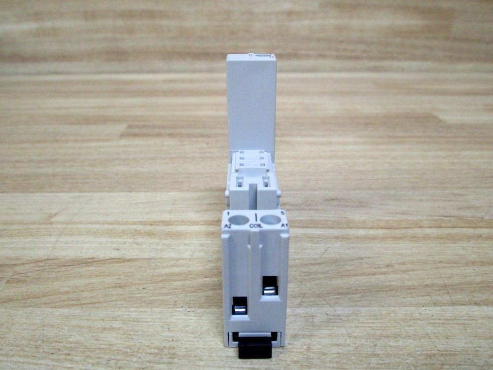 Allen Bradley 700-HN221 Relay Socket 700HN221