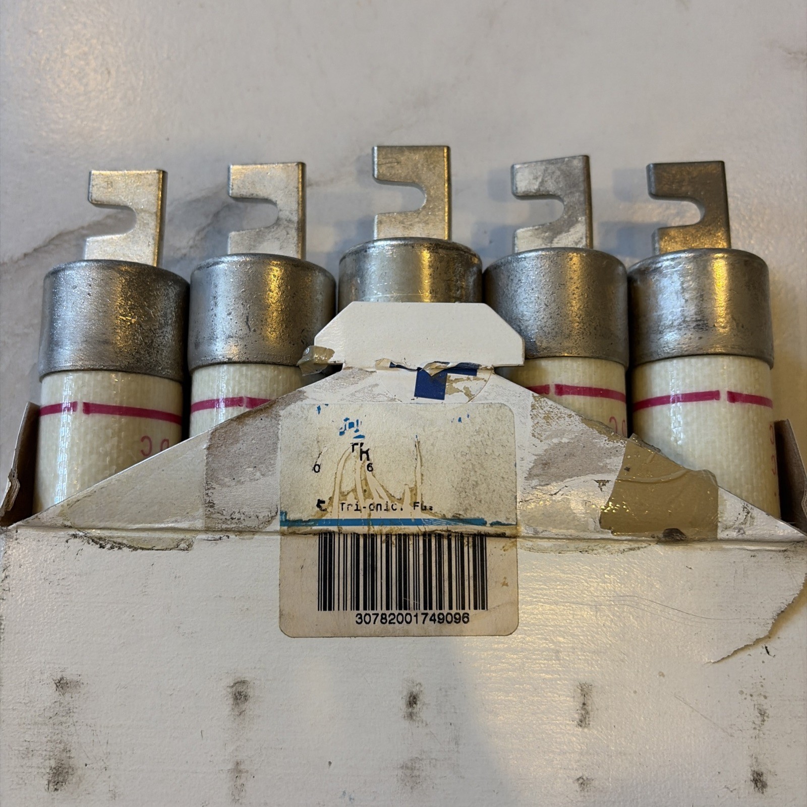 NEW BOX OF 5 Gould TRS80R Tri-Onic Current Limiting Time Delay Fuse 80A 600VAC