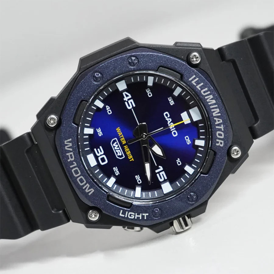 Casio MW-620H-2AV Men’s Black/Blue Analog Sport Watch 100M WR LED Light Resin