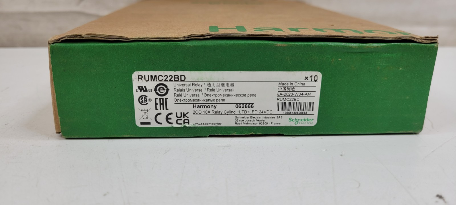 Schneider Electric RUMC22BD Universal Plug-In Relay 2CO 10A, 24VDC with LED LTB