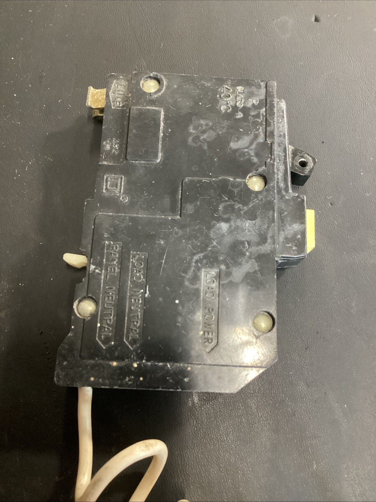 Square D QO120GFI 20A 1-Pole GFCI Circuit Breaker 120V USED (Broken Clip)