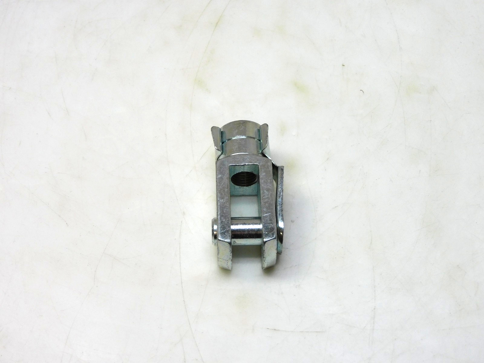 NO NAME ROD END CLEVIS 3/8-24 RH THREADS 3/8″ PIN