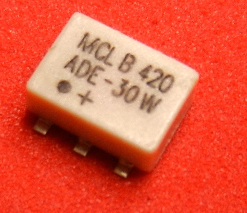 Mini-Circuits (MCL) ADE-30W+ Frequency Mixer 300 MHz -4,000 MHz (SMT)