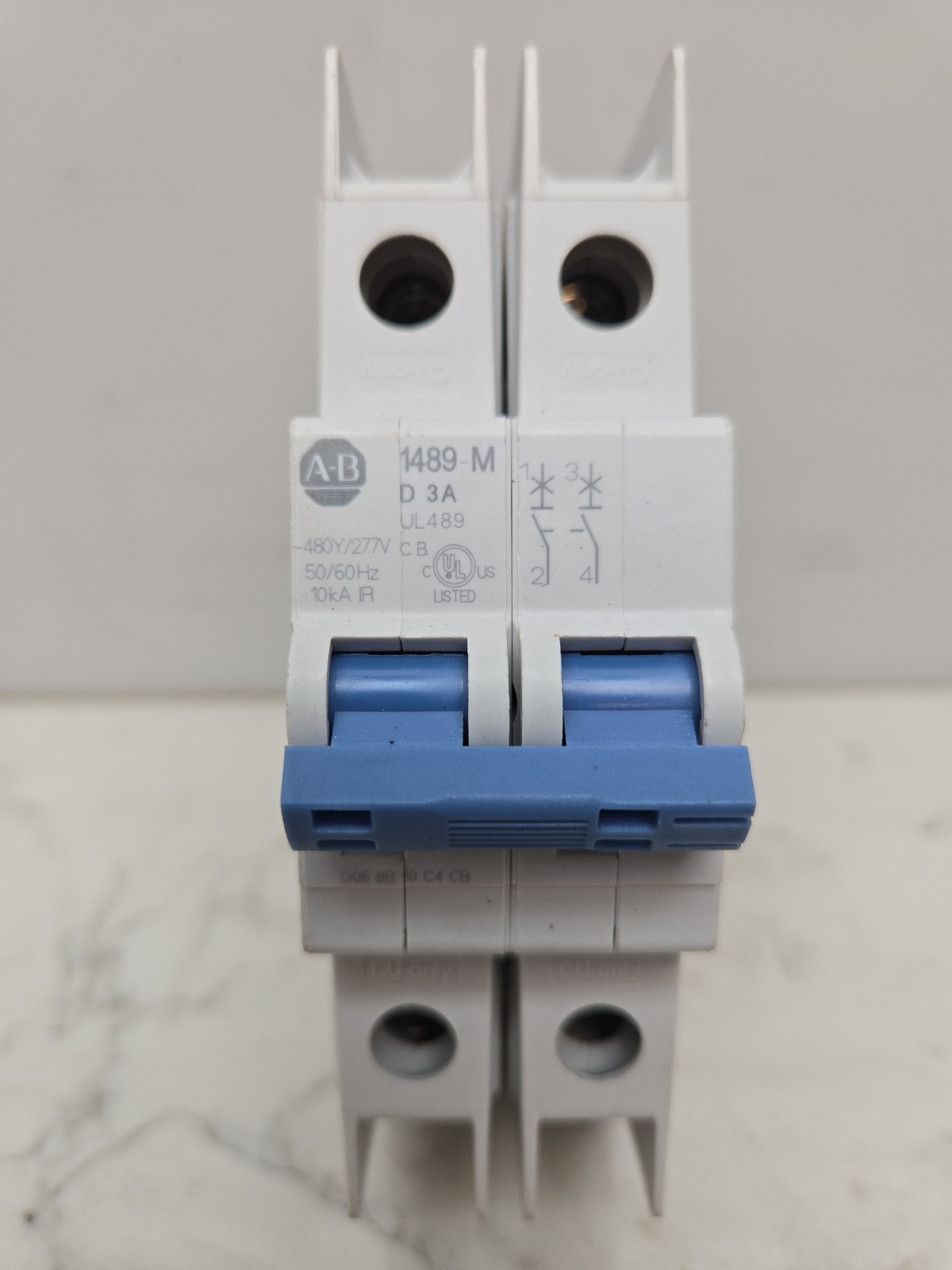 Mixed Lot of 10 2P 3P Pole Miniature Circuit Breaker Mix of 3 to 20 Amp See Pic