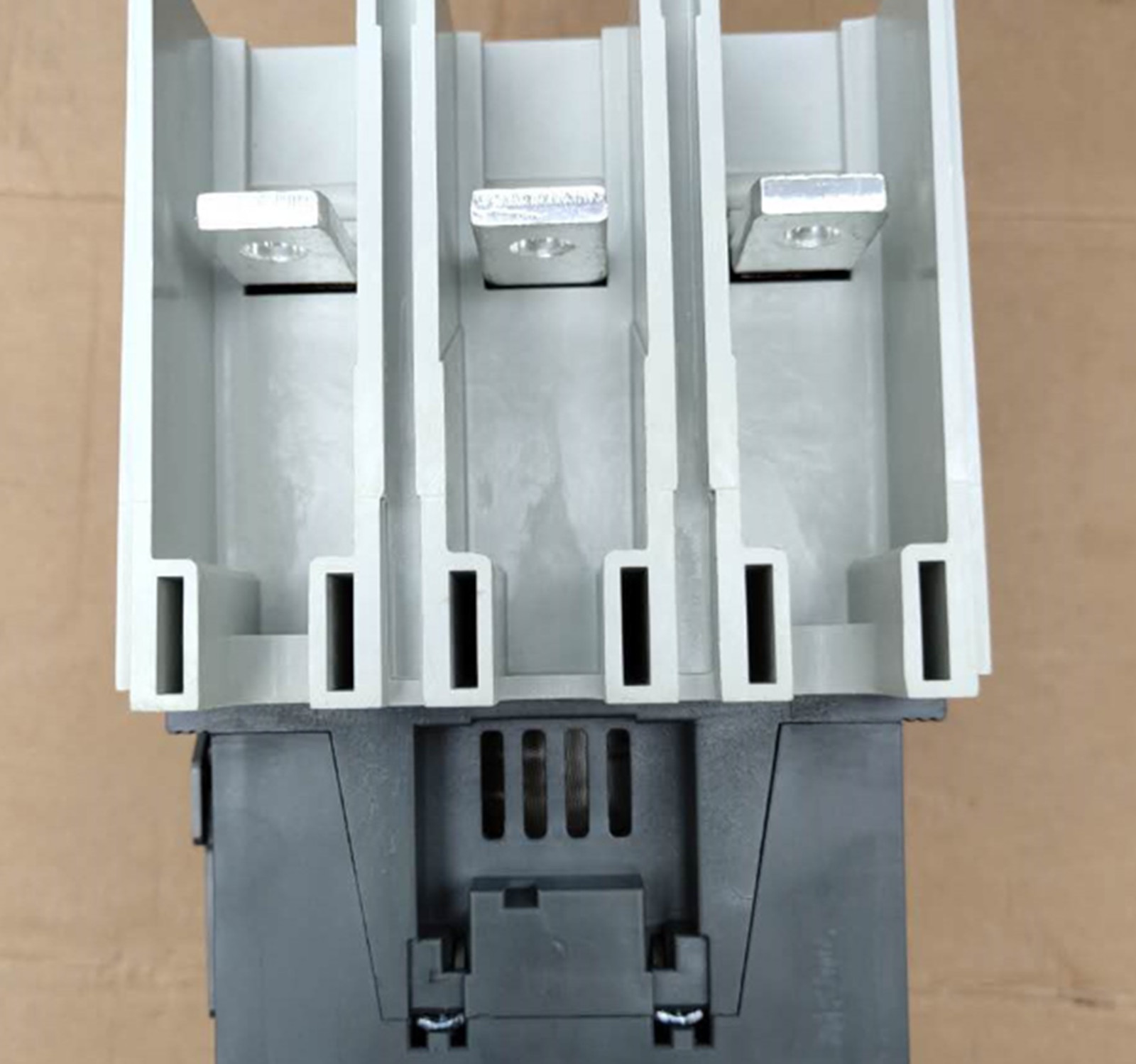 New In Box ABB A185-30 A185-30-11 AC Contactor 110V
