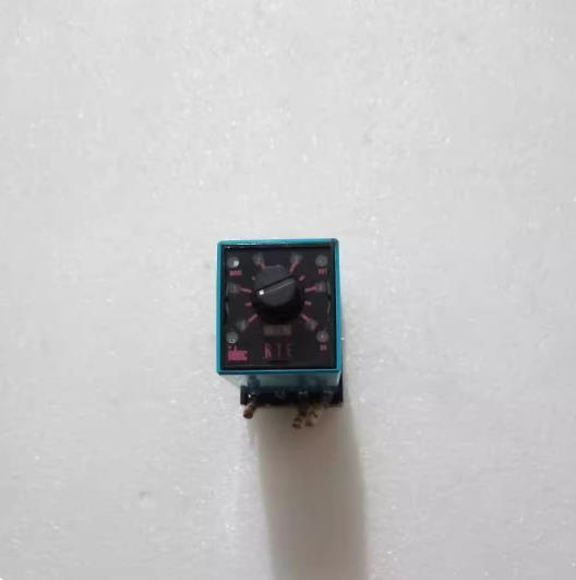 1pc used IDEC RTE-P11 120VAC time relay