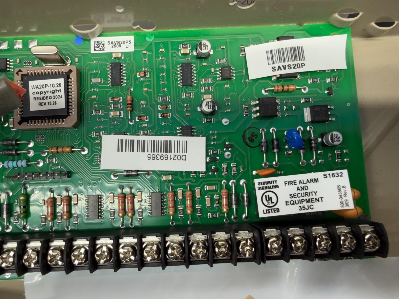 Honeywell VISTA-20P Resideo 8-Zone Plus Series Security Alarm Control Panel