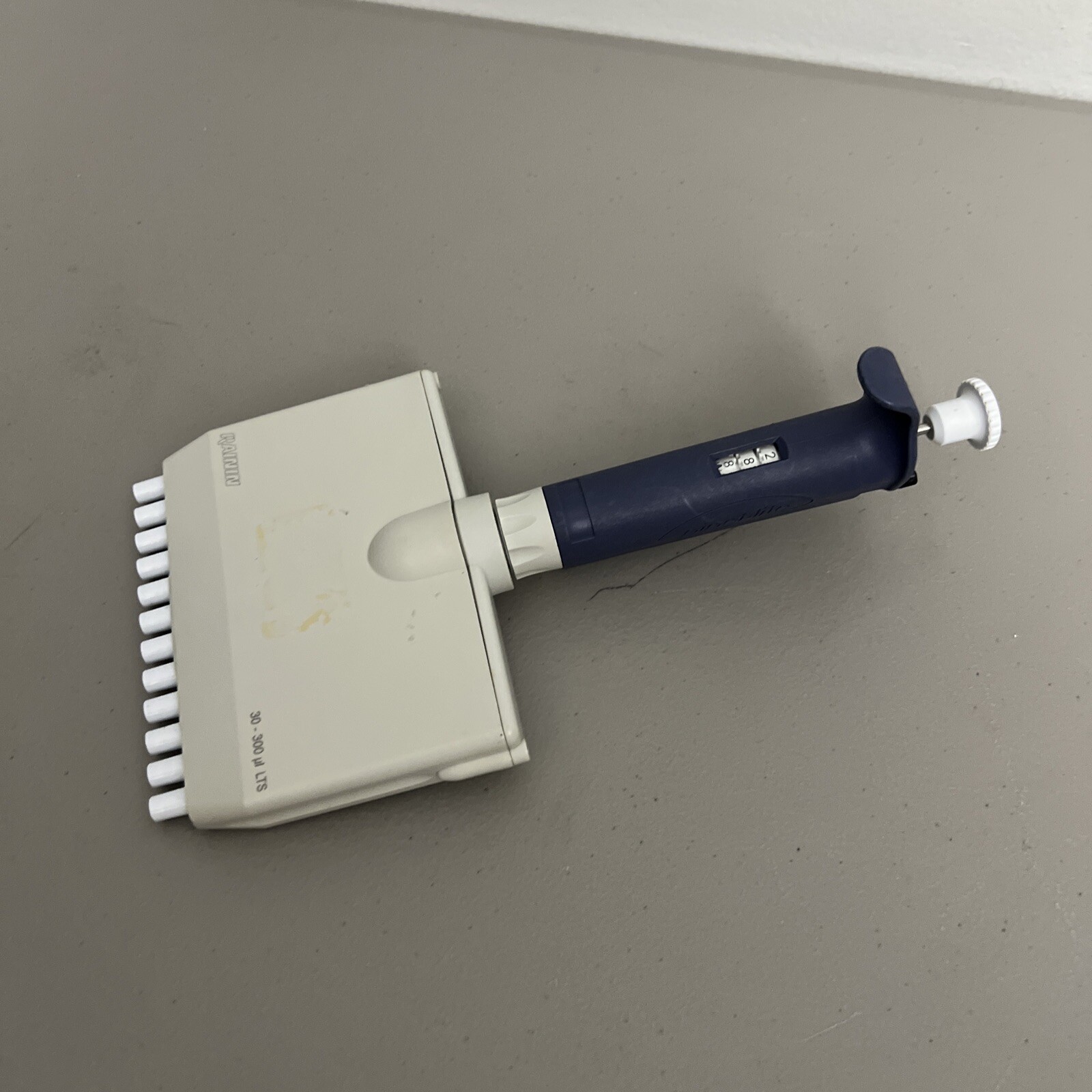 NICE Rainin Pipet-Lite 12 Channel Multichannel L300 Pipette LTS Pipetman