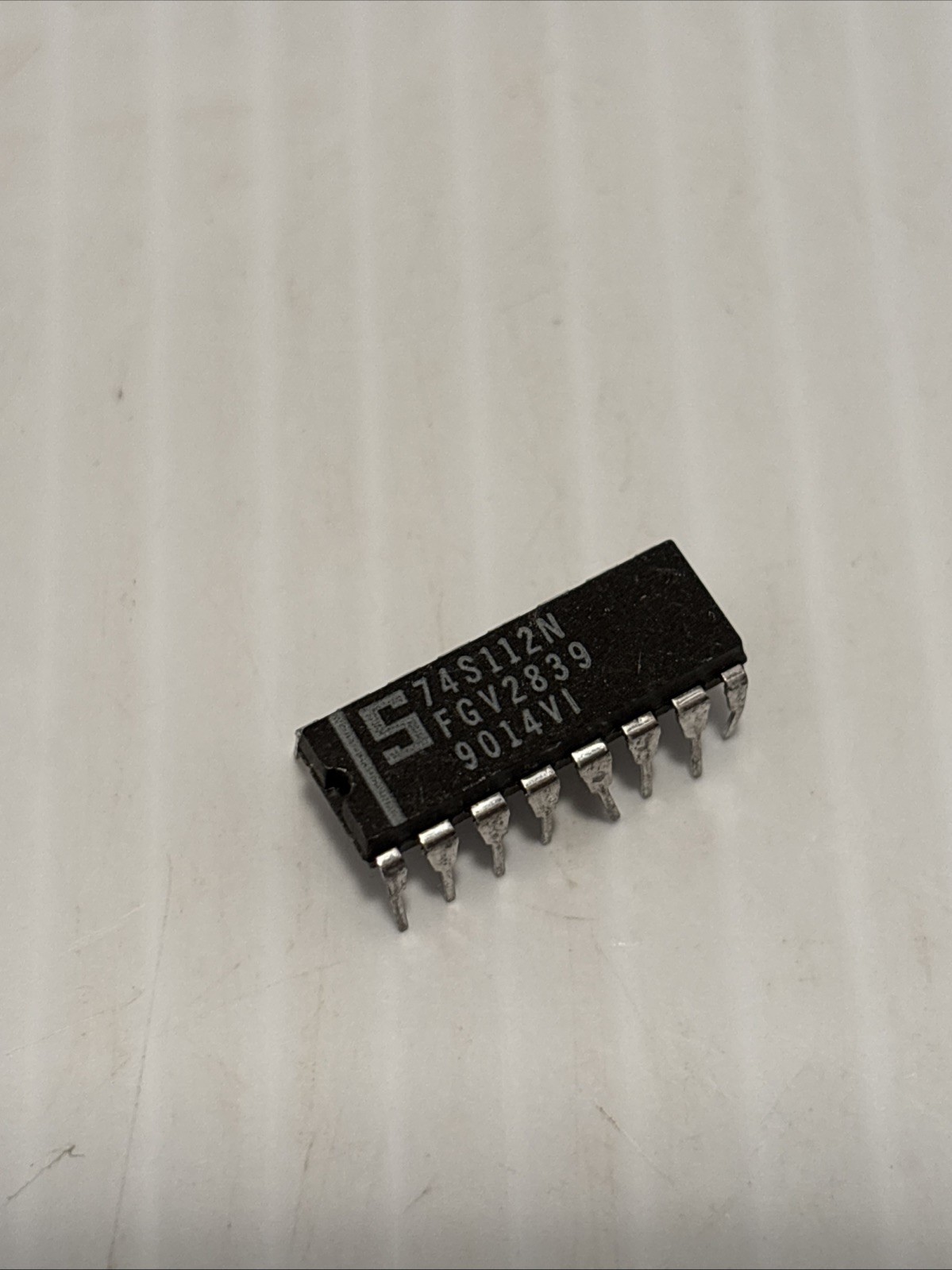 1 Unit Semiconductor 74S112N 16 pins DIP Never Used