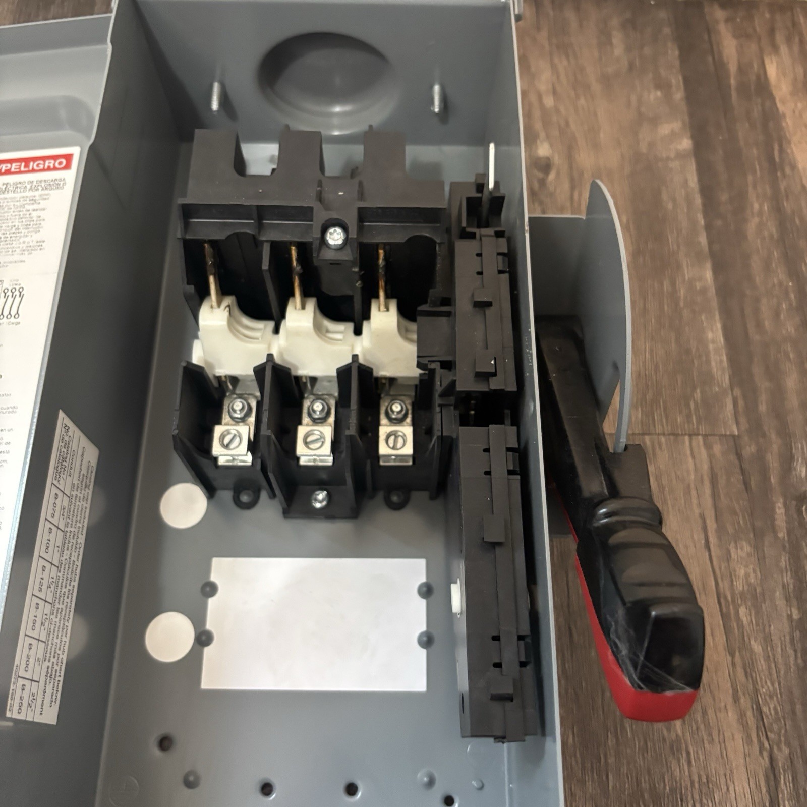 Square D HU361RB New Box Heavy Duty Disconnect Switch 30 Amp 600v 3 PhaseNema 3R