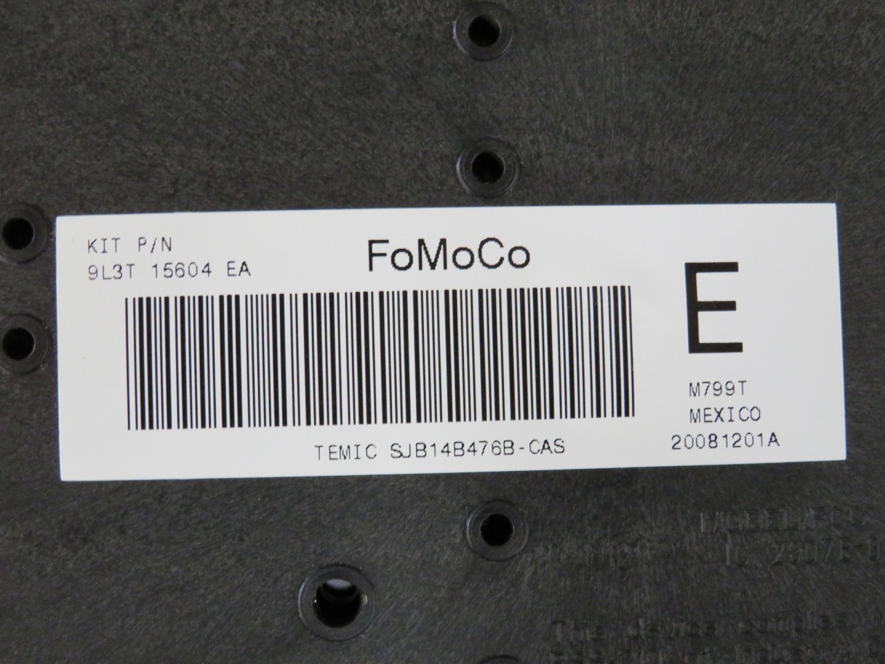 FOMOCO 9L3T 15604 EA 9130EPN0FB INTERIOR CABIN FUSEBOX W CONNECTOR DAMAGE T15961
