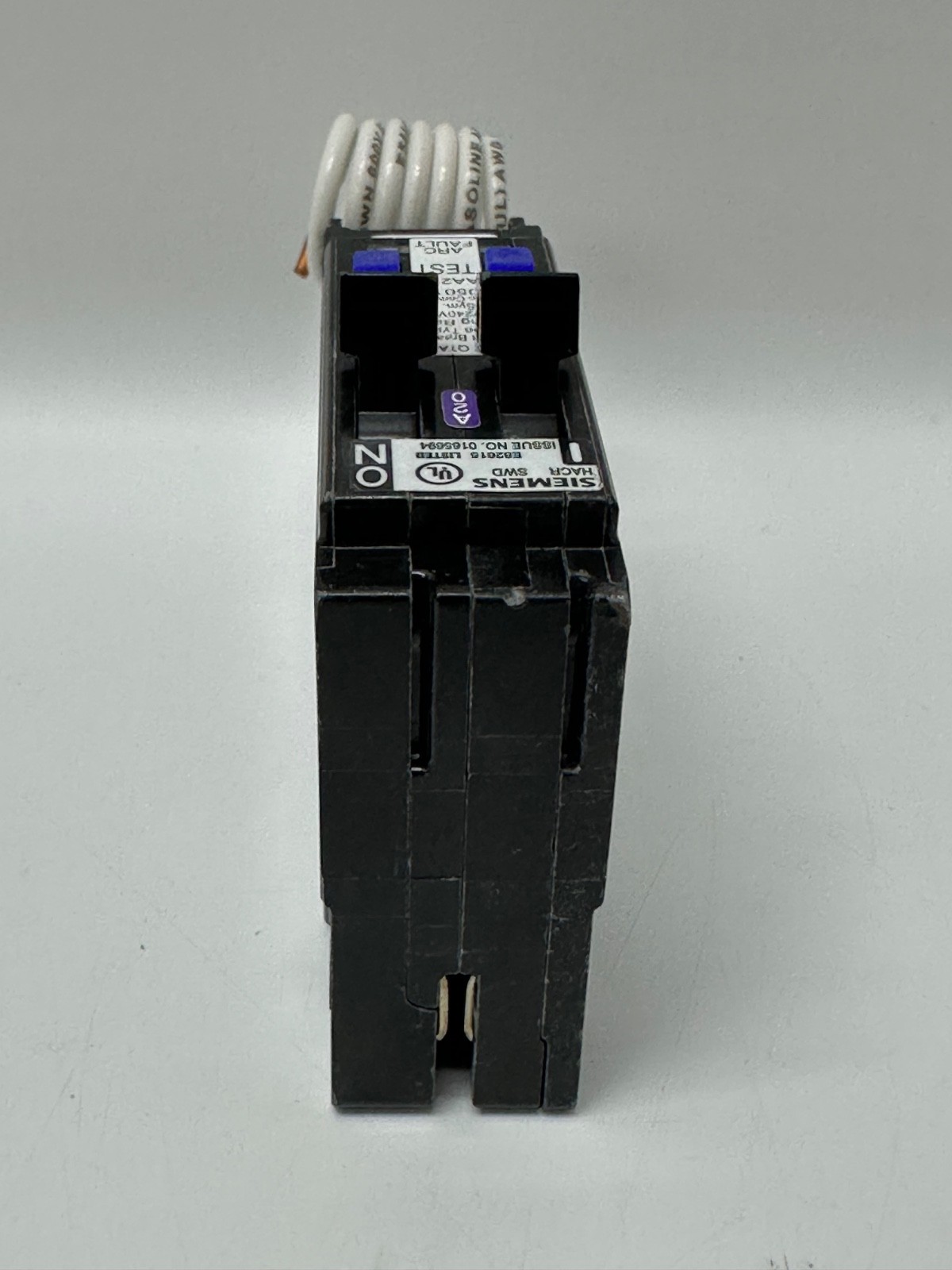 Siemens Q2020AFC Combination Arc Fault Tandem Circuit Breaker NWOB