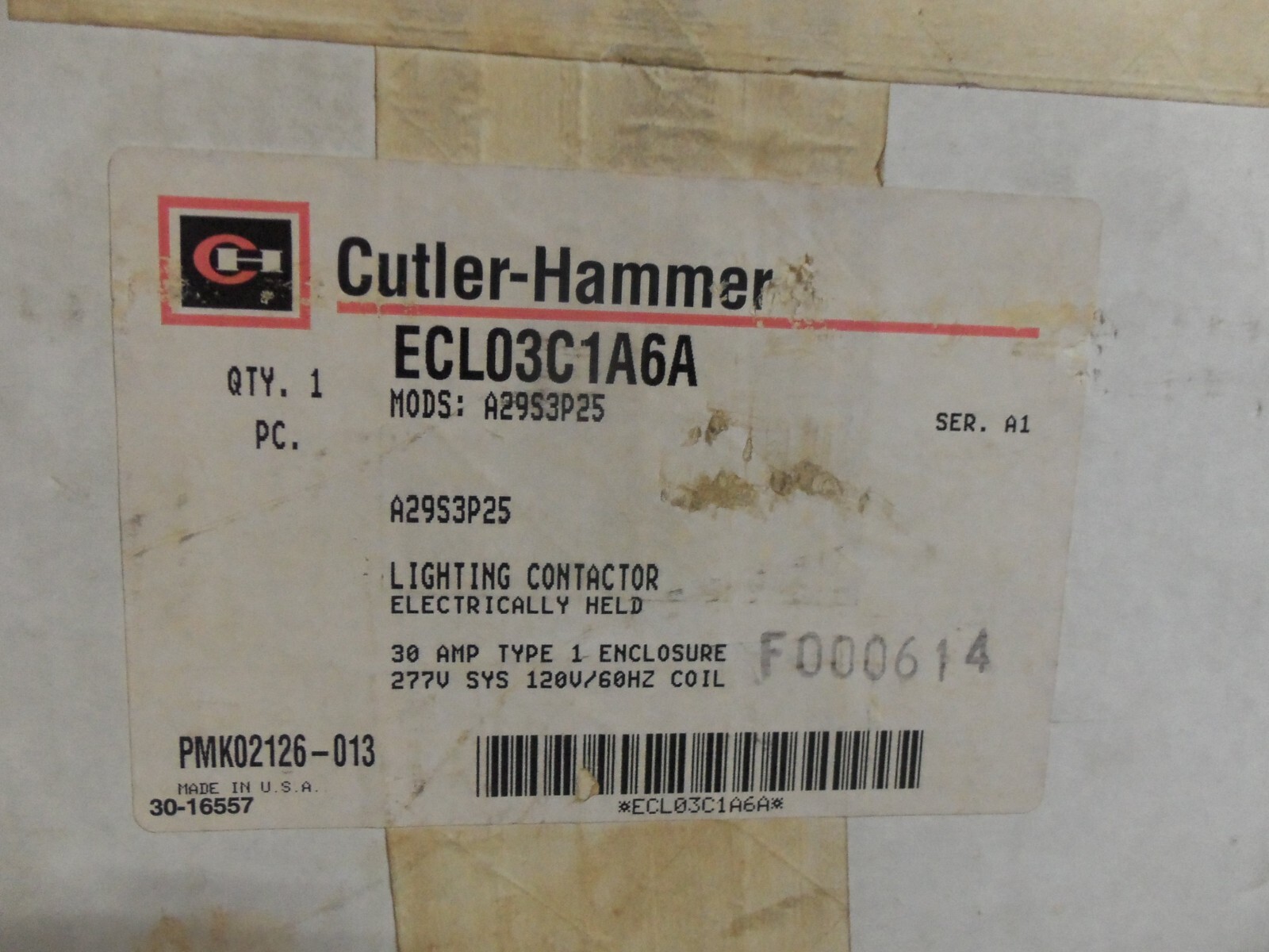 NEW CUTLER HAMMER ECL03C1A6A LIGHTING CONTACTOR ELECTRICALLY HELD SERIES AK