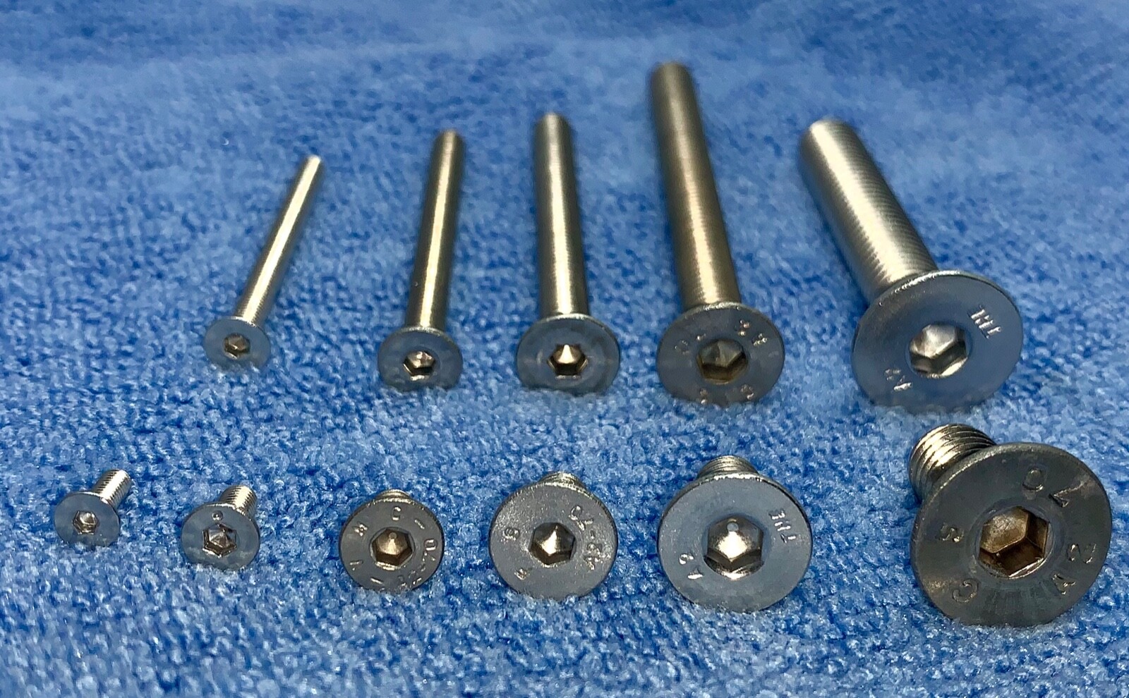 Stainless Steel Flat Head Socket Screws DIN 7991 Metric M2.5 M3 M4 M5 M6 M8