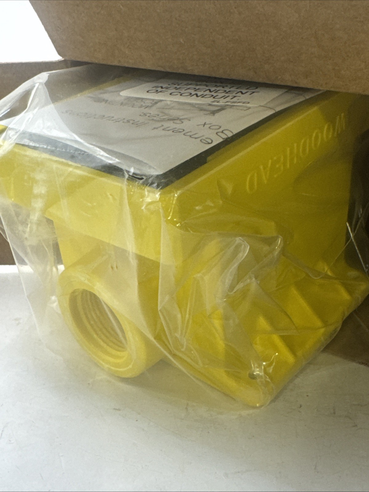 Molex, Daniel Woodhead 1301280116 FD Box 3/4″ Yellow Corrosion-Resistant 453CR