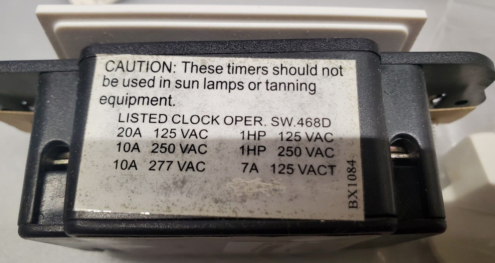 Paragon Manually Activated Timer Control SWPD30M NIB NOS, 0-30 minutes, White