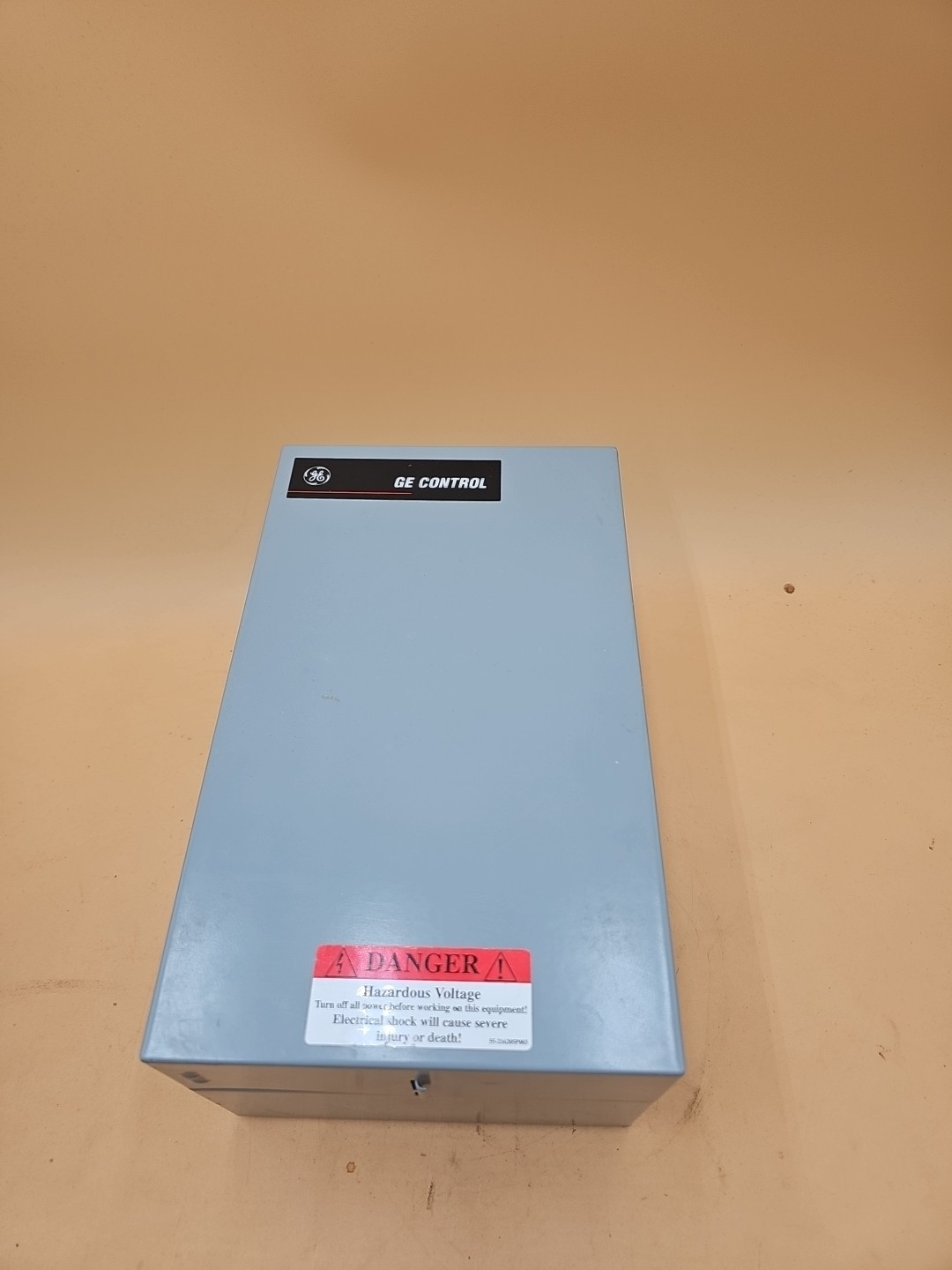 General Electric GE CR260L20EA**1AA0 Electrically Held Lighting Contactor