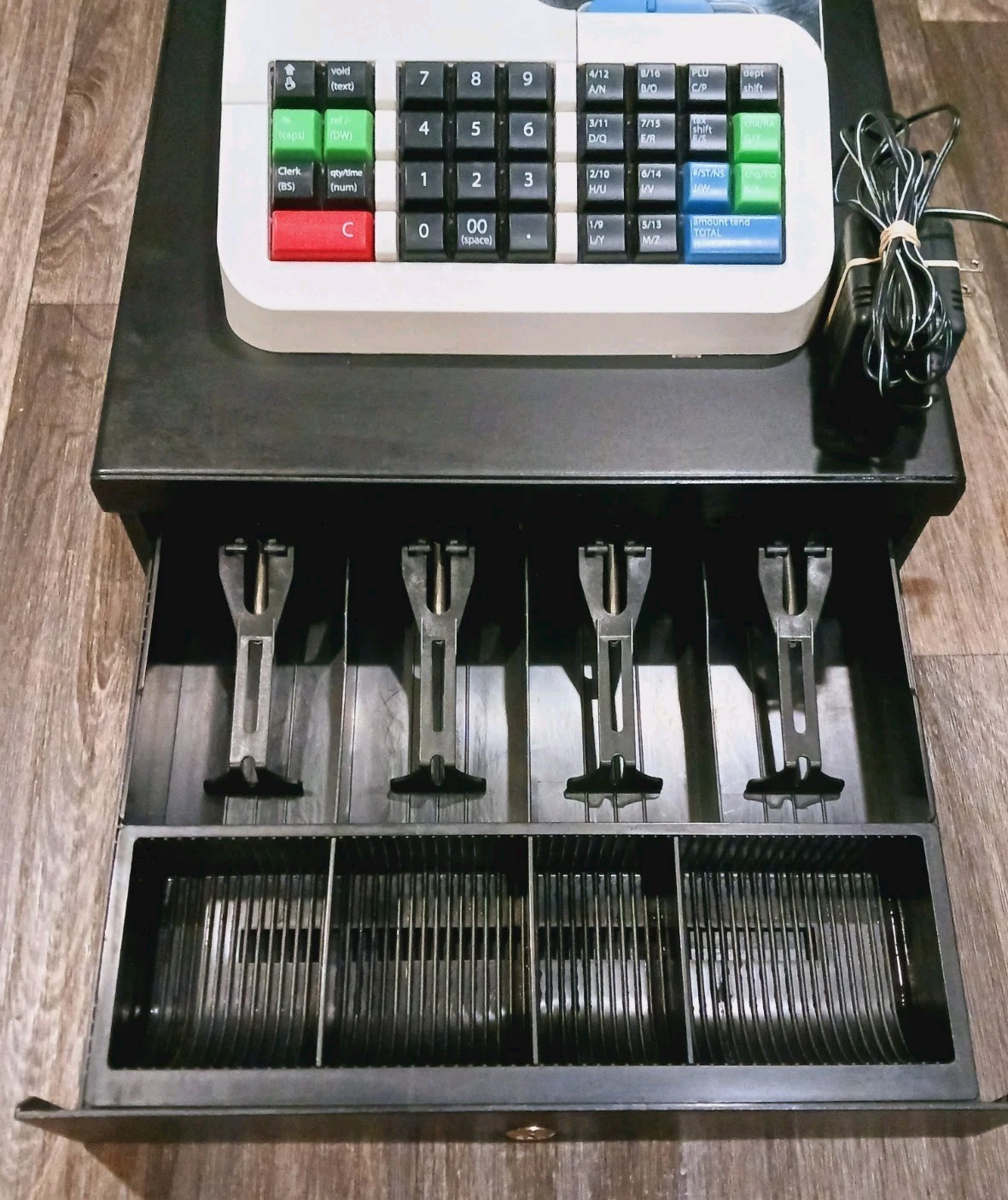 Royal 410DX Electronic Cash Register Working No Keys Works Good