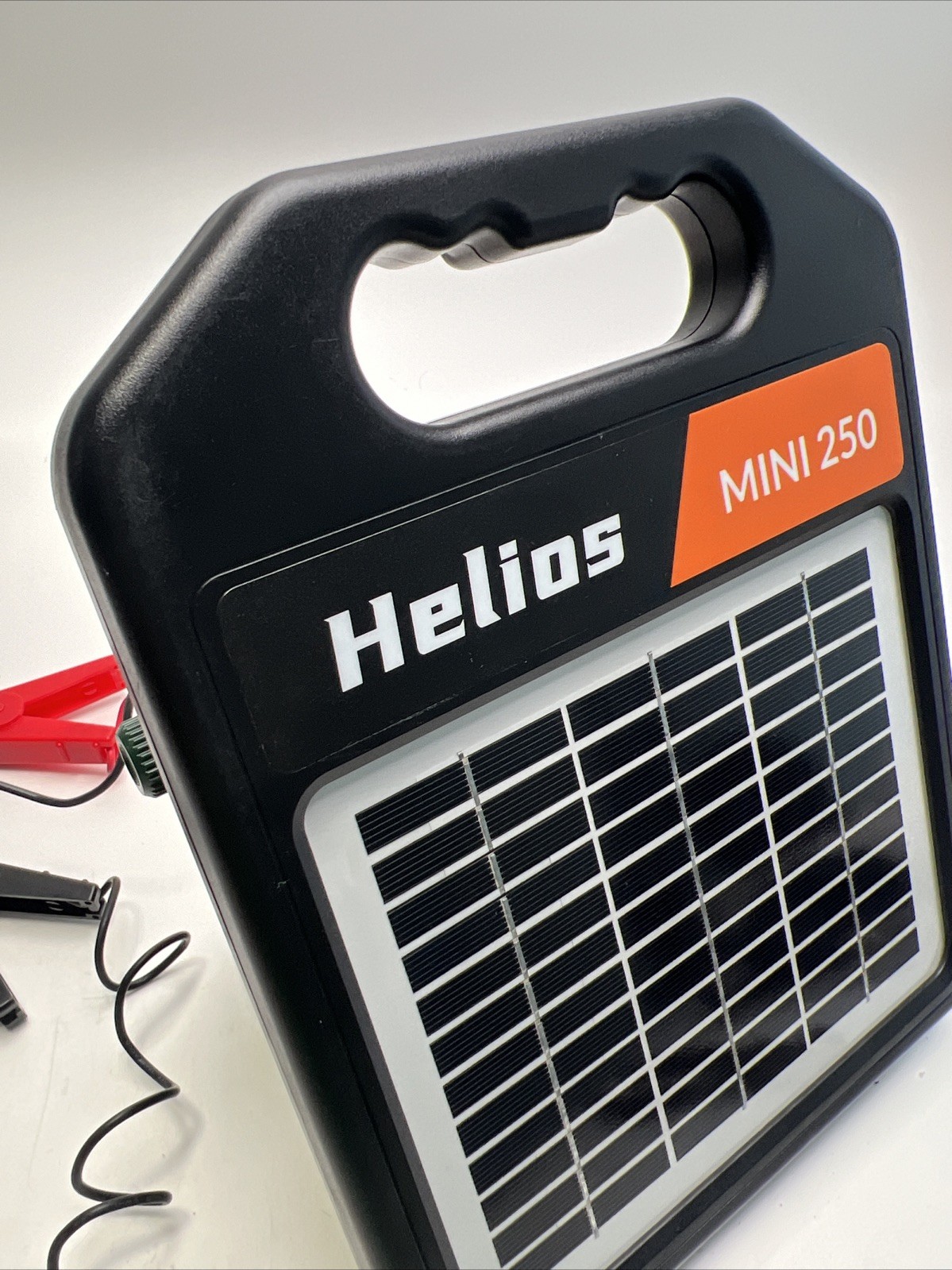 MINI250 Solar Fence Charger, 0.18J, Day/Night Mode, Portable Electric Energizer