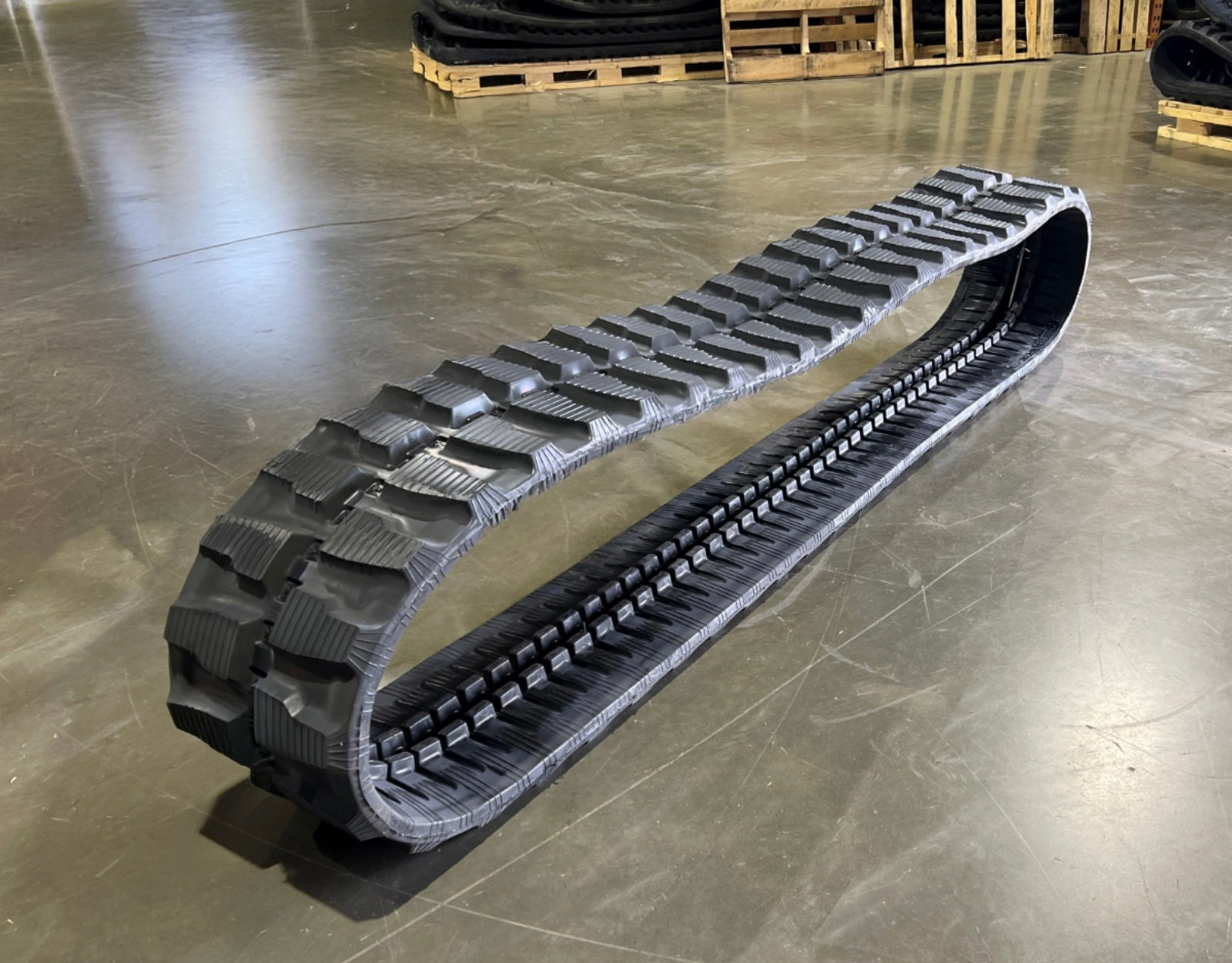 Rubber Track – 13″ – 320×52.5×92 320×52.5Nx92 – Fits Bobcat 335, 430, E40, E42