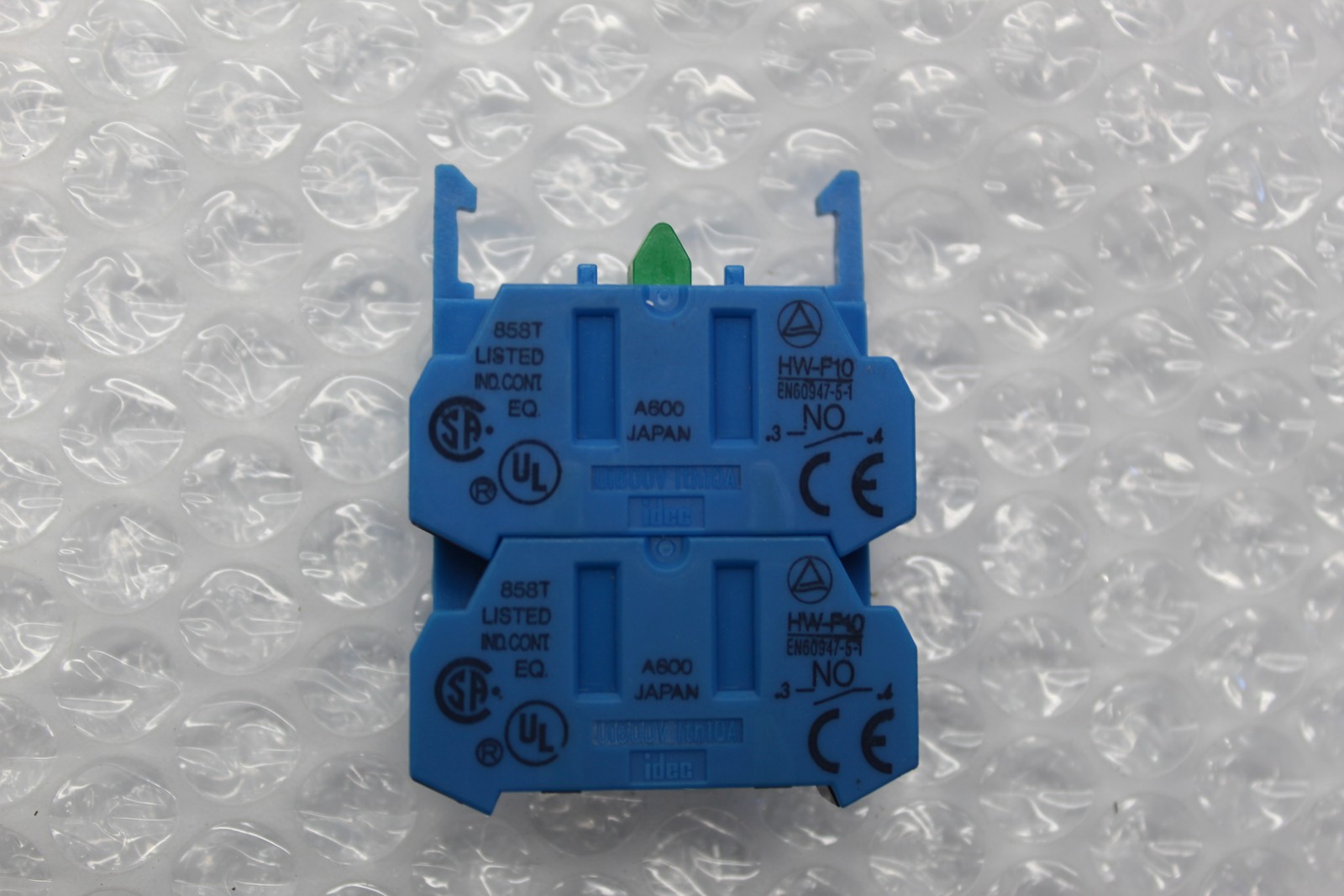 IDEC 858T HW-F10 CONTACT BLOCK NSNP