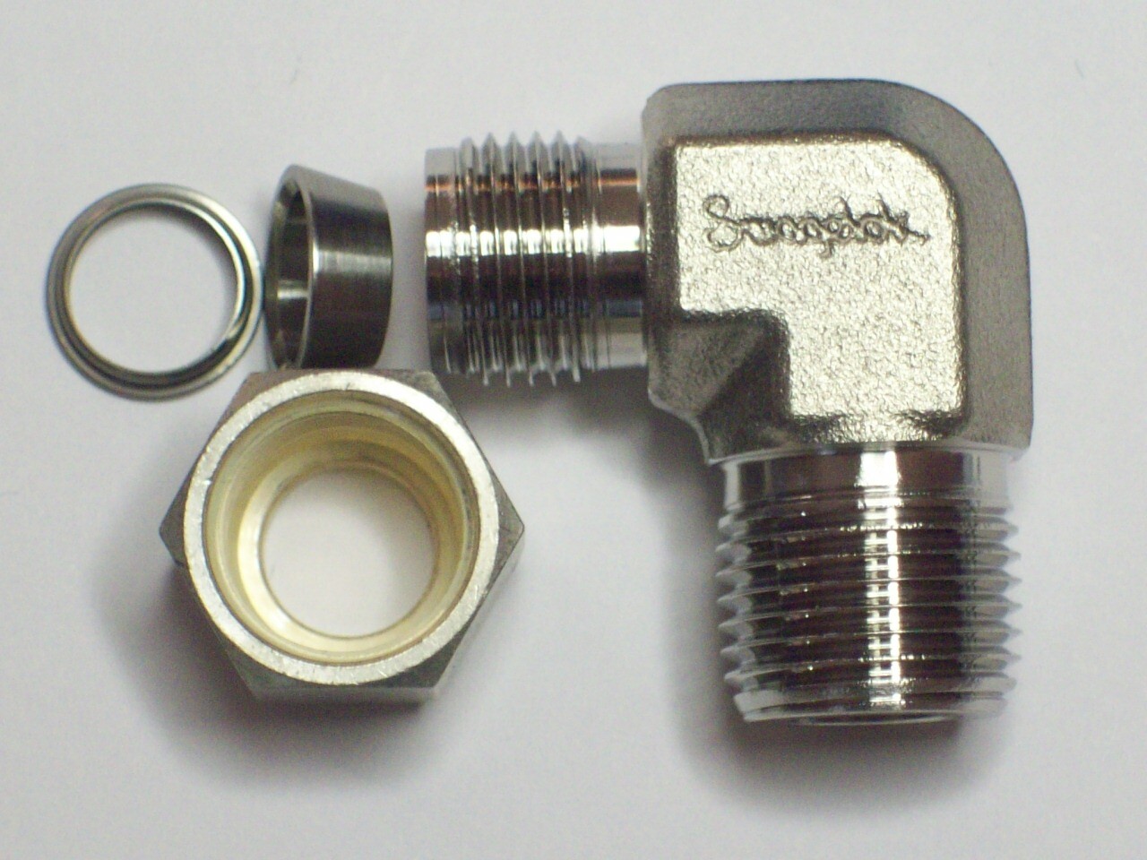 1- Swagelok Stainless Steel Elbow Fitting, 3/8″ Tube x 3/8″ Male NPT, SS-600-2-6