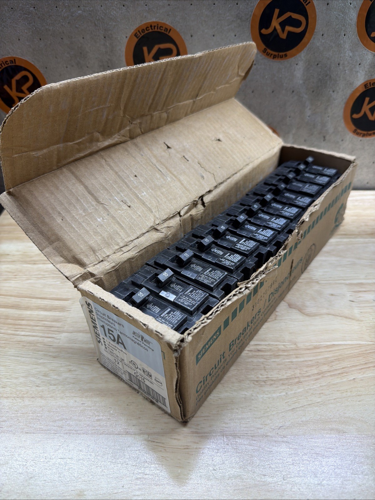 Siemens Q115 1 Pole 15 Amp 120V Type QP Circuit Breaker Box Of 12 New Surplus