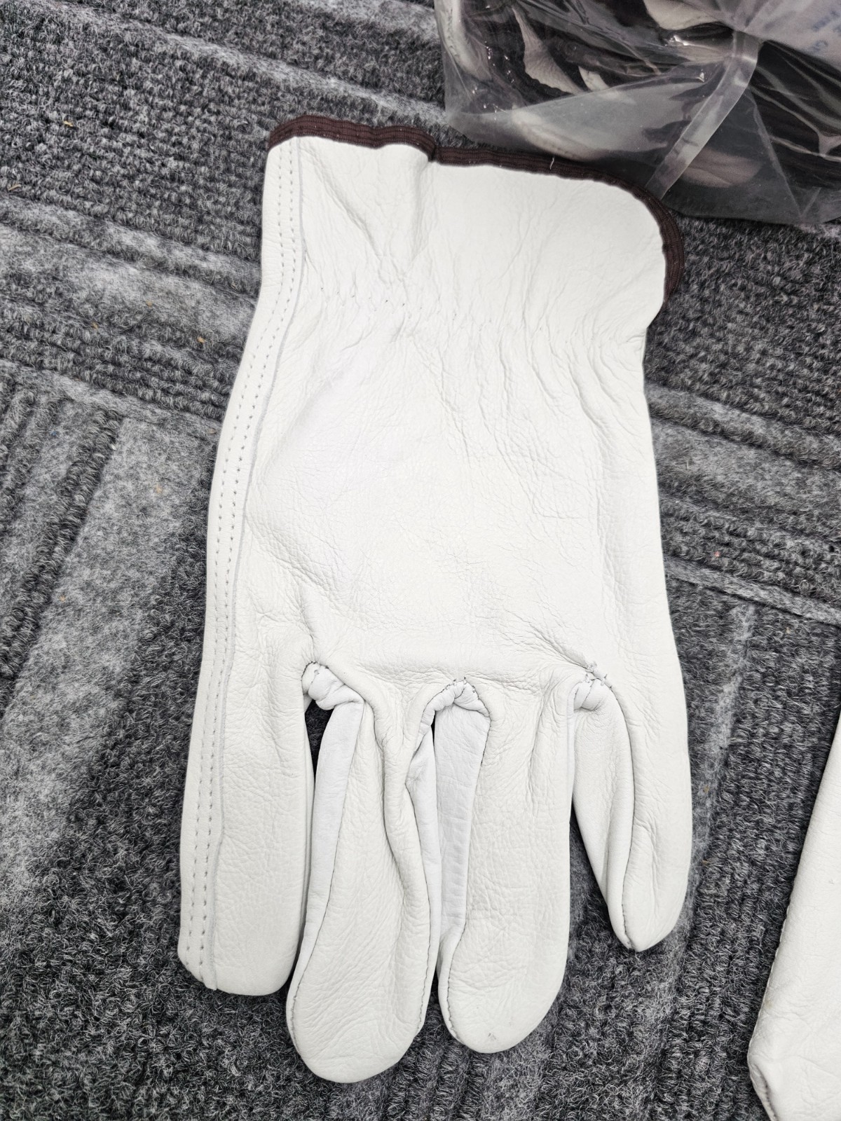 (12 PAIRS) PIP 68-162/L White Large Grain Cowhide Leather Driver’s Gloves