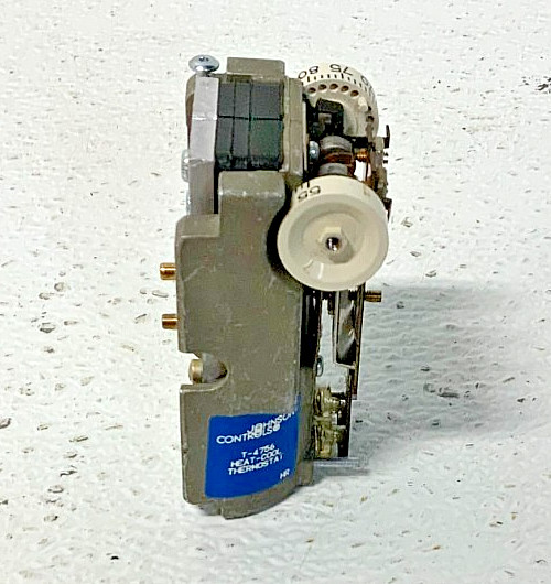NEW Johnson Controls T-4756-201 Pneumatic Dual Temp Heat & Cold Thermostat 243G