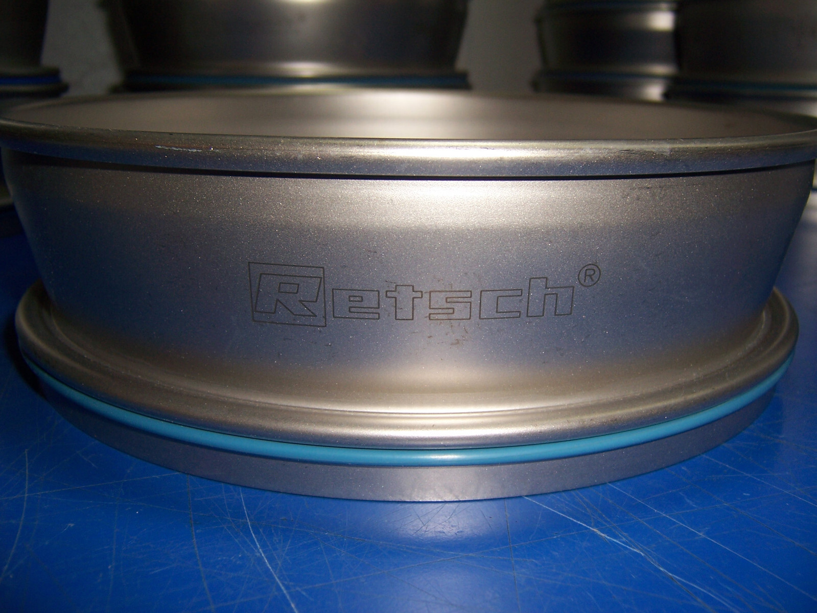 14576 Retsch sieve 75um stainless steel 8″x2″ body 3310-1