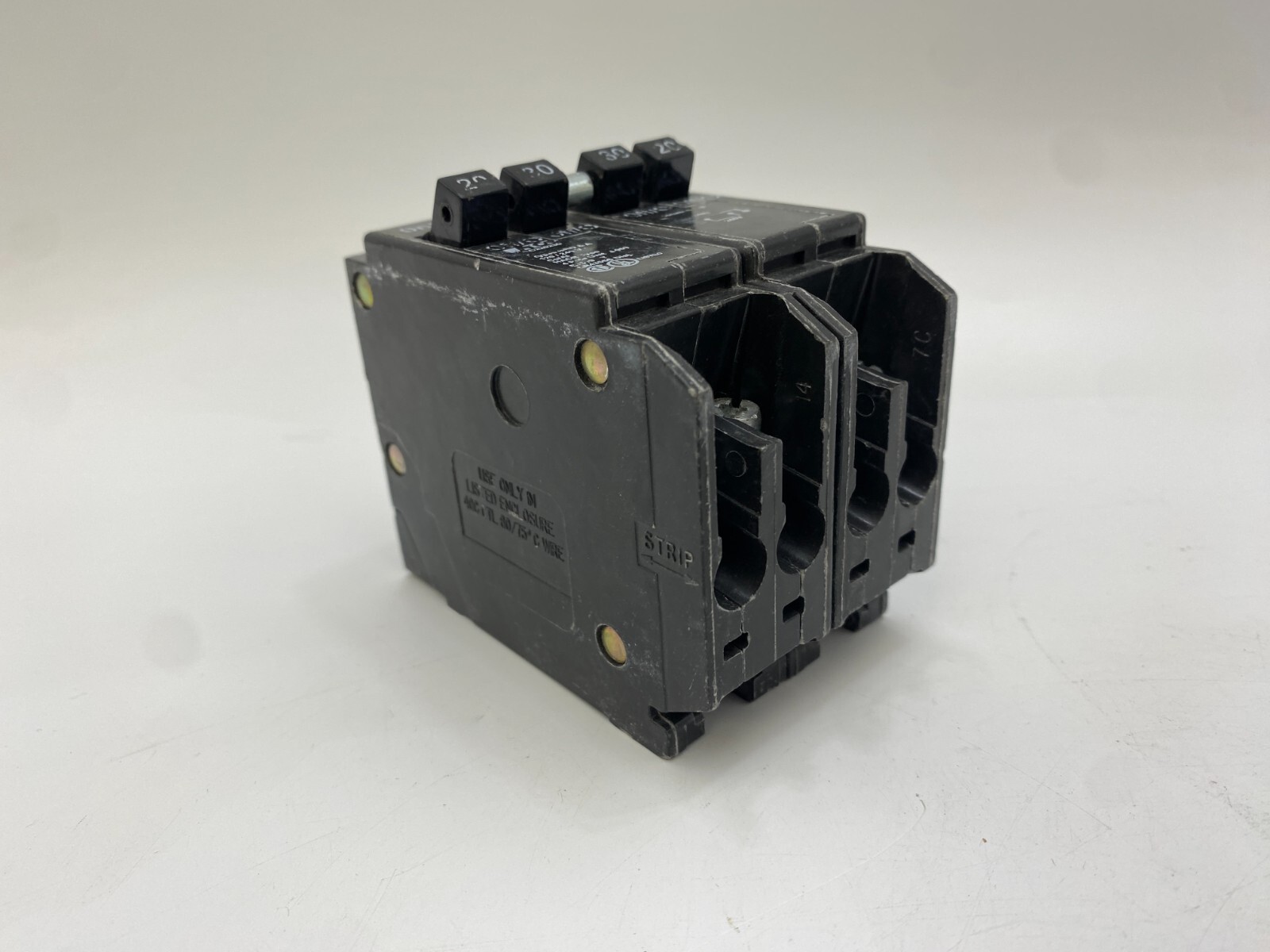 Eaton BRD22030 Plug-In Circuit Breaker 20A/30A 120/240V 2/4P 1PH BRD 20/30 AMP