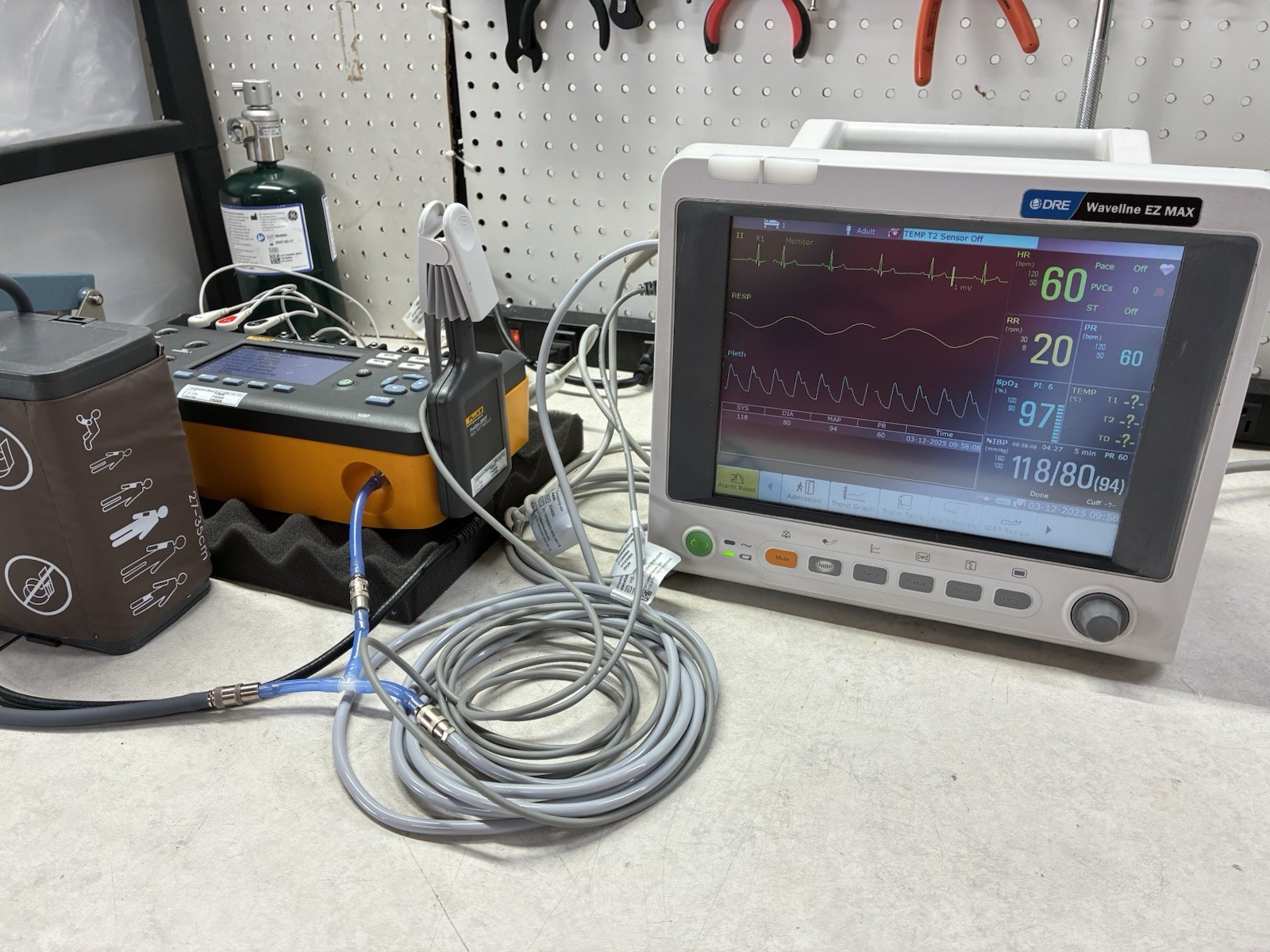 DRE Waveline EZ Max Patient Monitor – Original Edan iM60 – Tested – Accessories