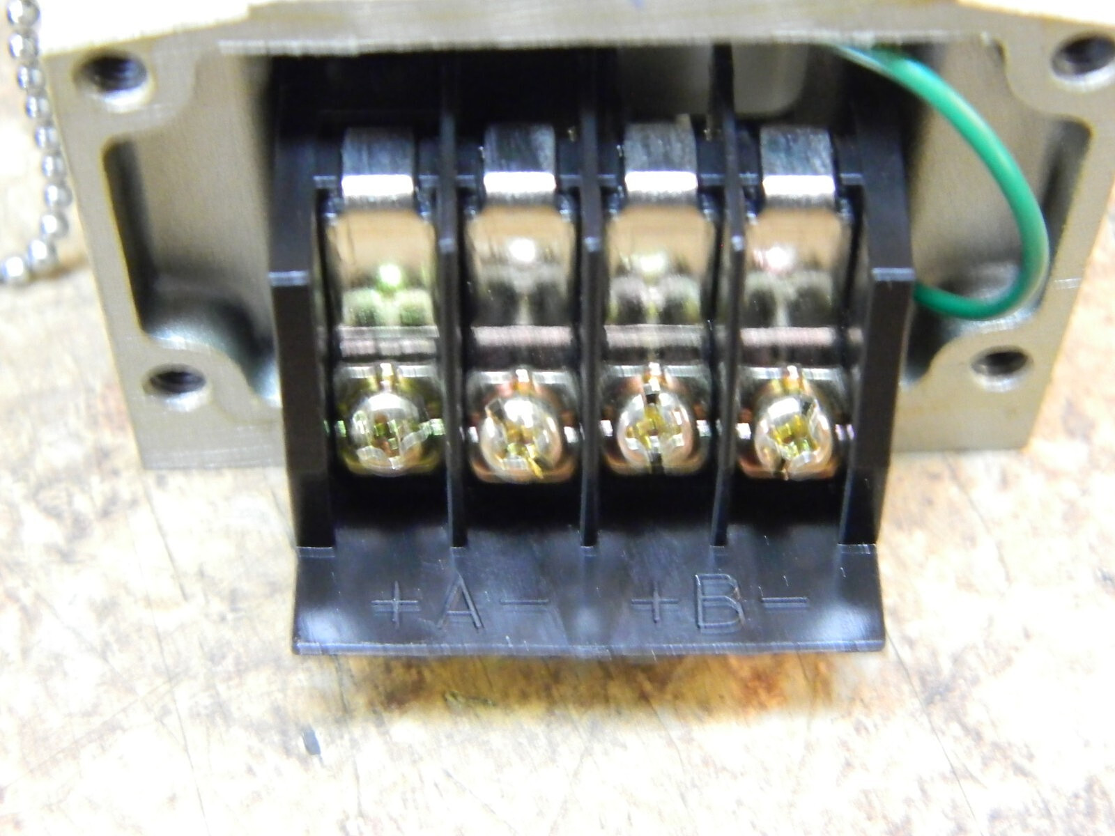 SMC US4436 Solenoid Valve Base 3/8″ NPT