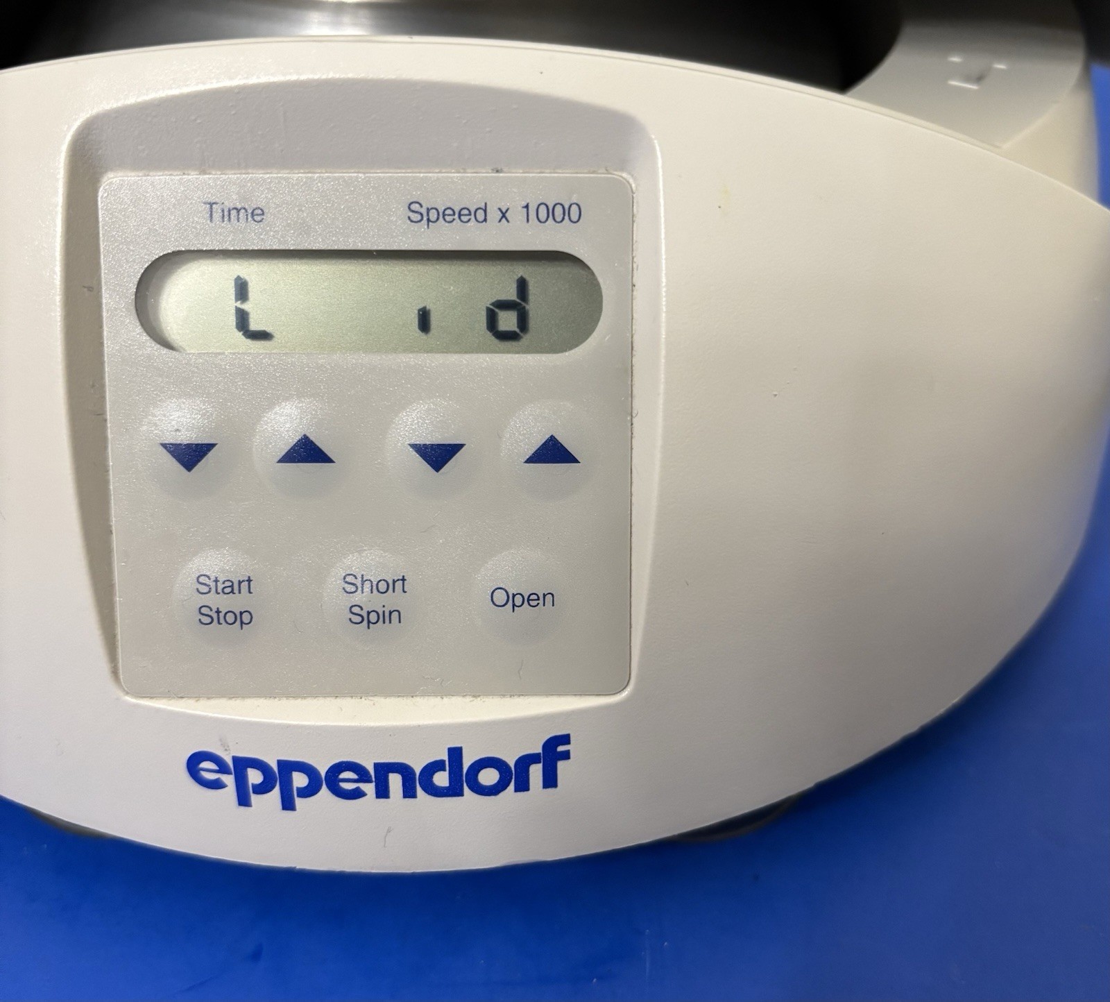 Eppendorf 5452 Minispin Centrifuge with Rotor
