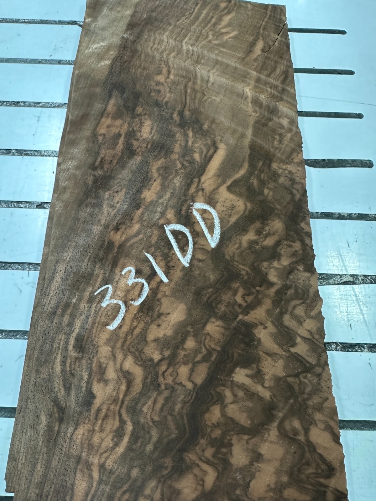 European Walnut Burl Raw Wood Veneer 2 sheets 16.5» x 7.5» 331DD