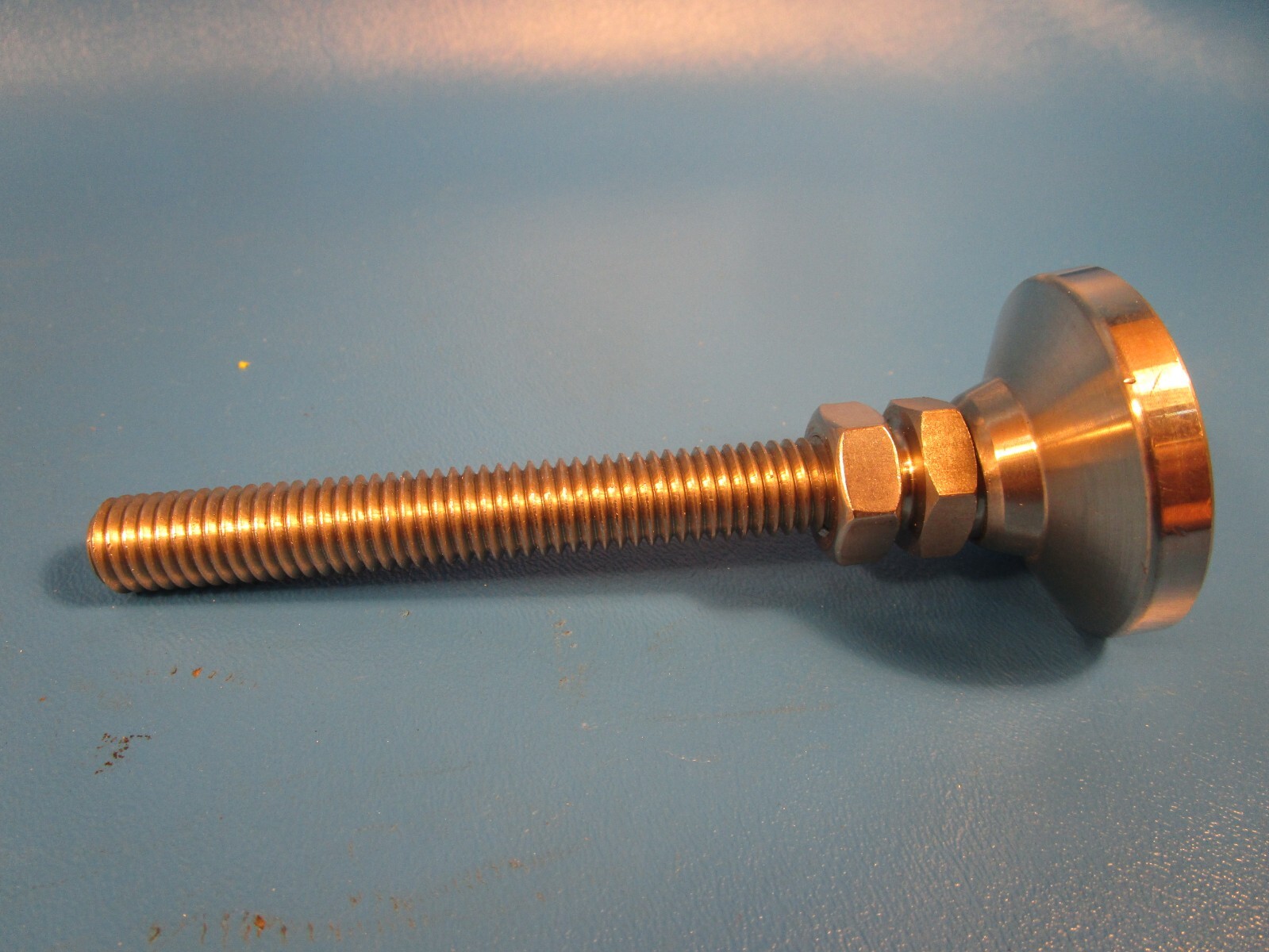 S & W SSW-2A, Swivel Leveling Mount 1/2-13 Thread x 4″ Length Stud, 1 7/8″ Base.