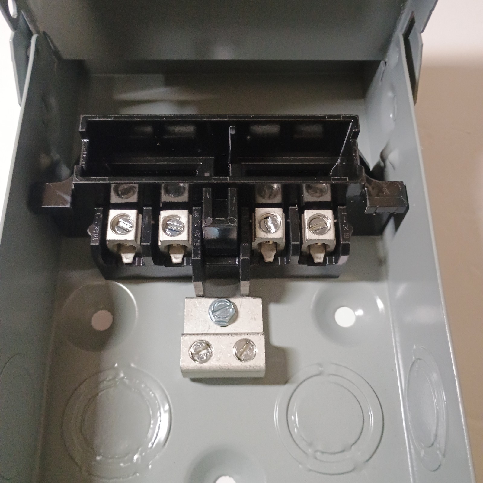 Midwest U065PP 60A 240V 1 Phase NEMA 3R Non-Fuse AC Disconnect (Incomplete Box)