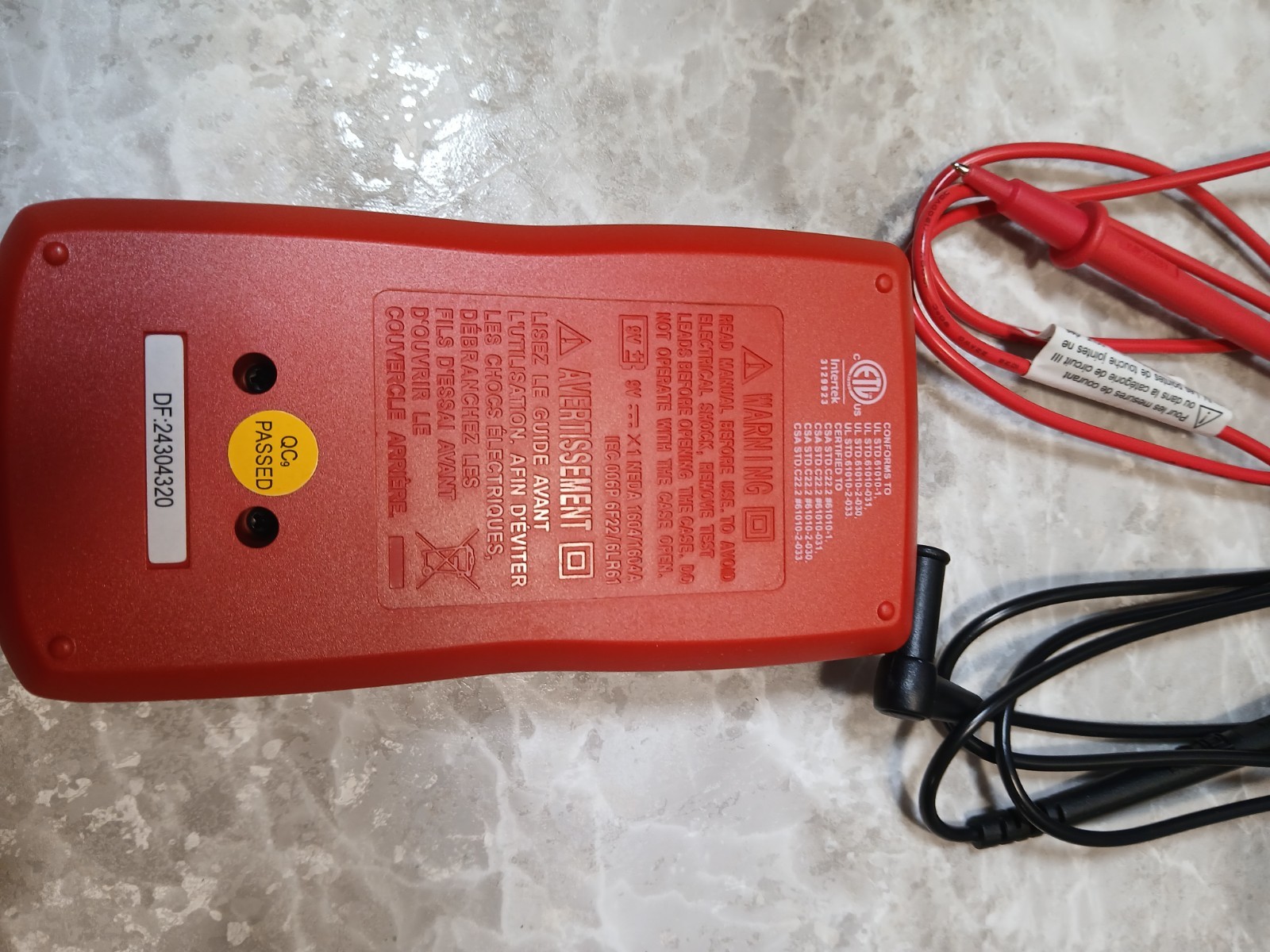 EverStart 10711WDI Digital Multimeter Tester With Leads, Manual and Leather Case