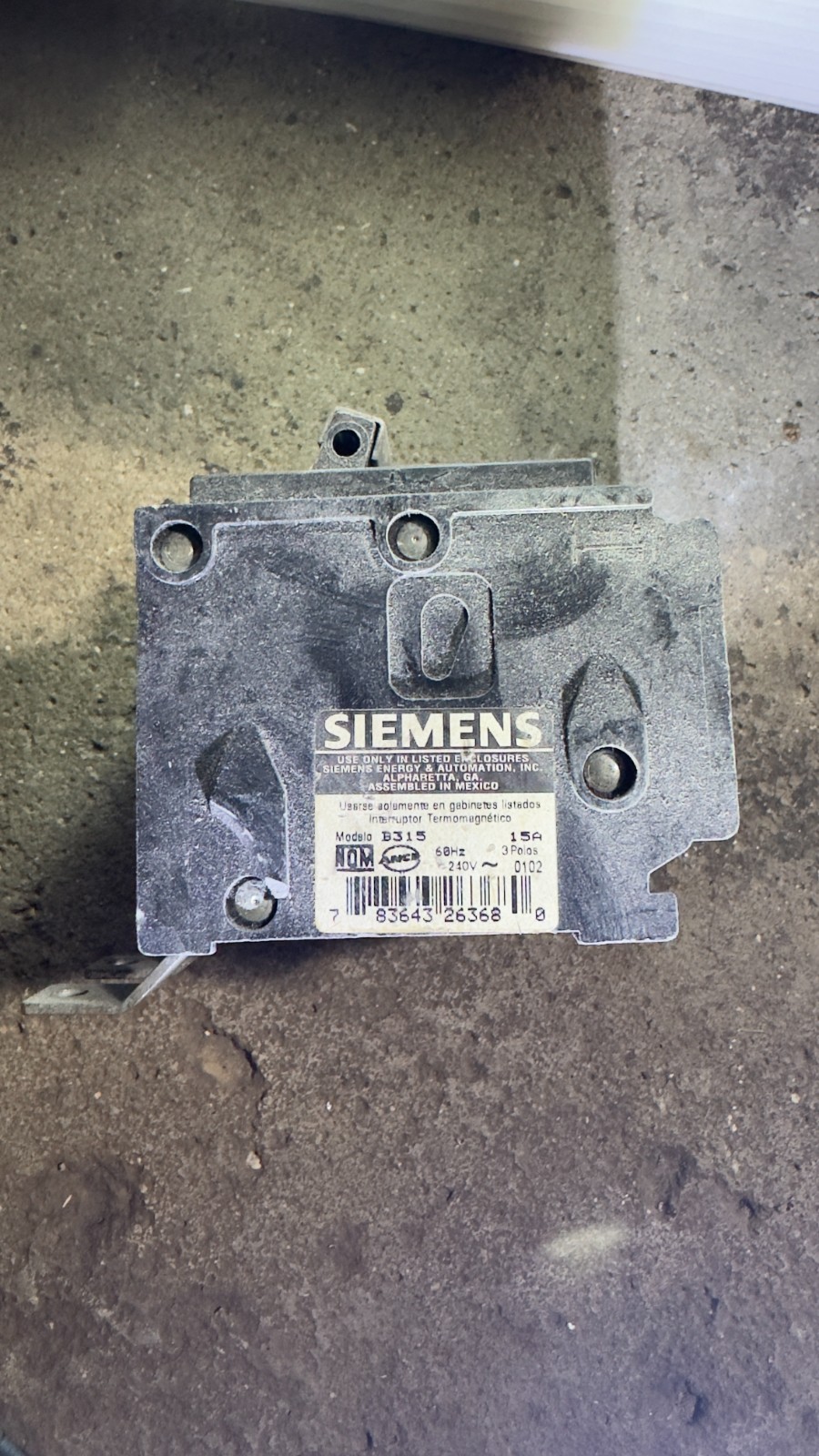 NOS Siemens B315 Molded 3P Case Circuit Breaker, 240V AC