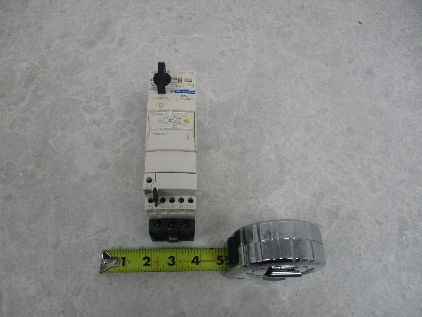 TELEMECANIQUE LUB 12 / LUCB05FU MOTOR STARTER BASE & CONTROL UNIT, T1342
