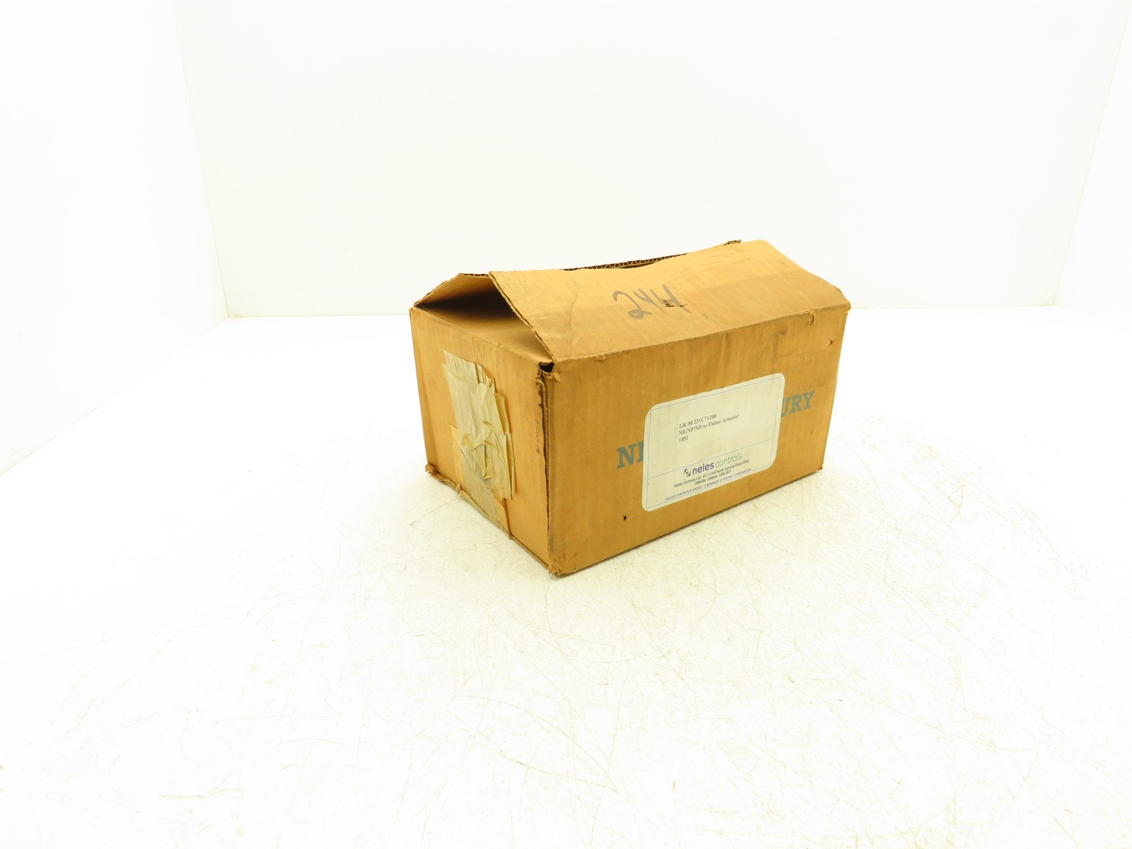 Neles-Jamesbury LK00251C71200 Valve Linkage Mount Bracket Fisher Actuator 1051