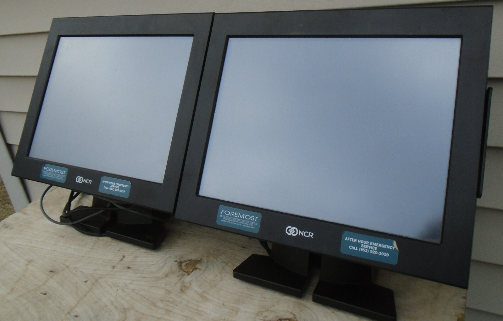 NCR Touch Screen POS Terminal 7734-0100-0018 Display Point Sale Win 10 4GB