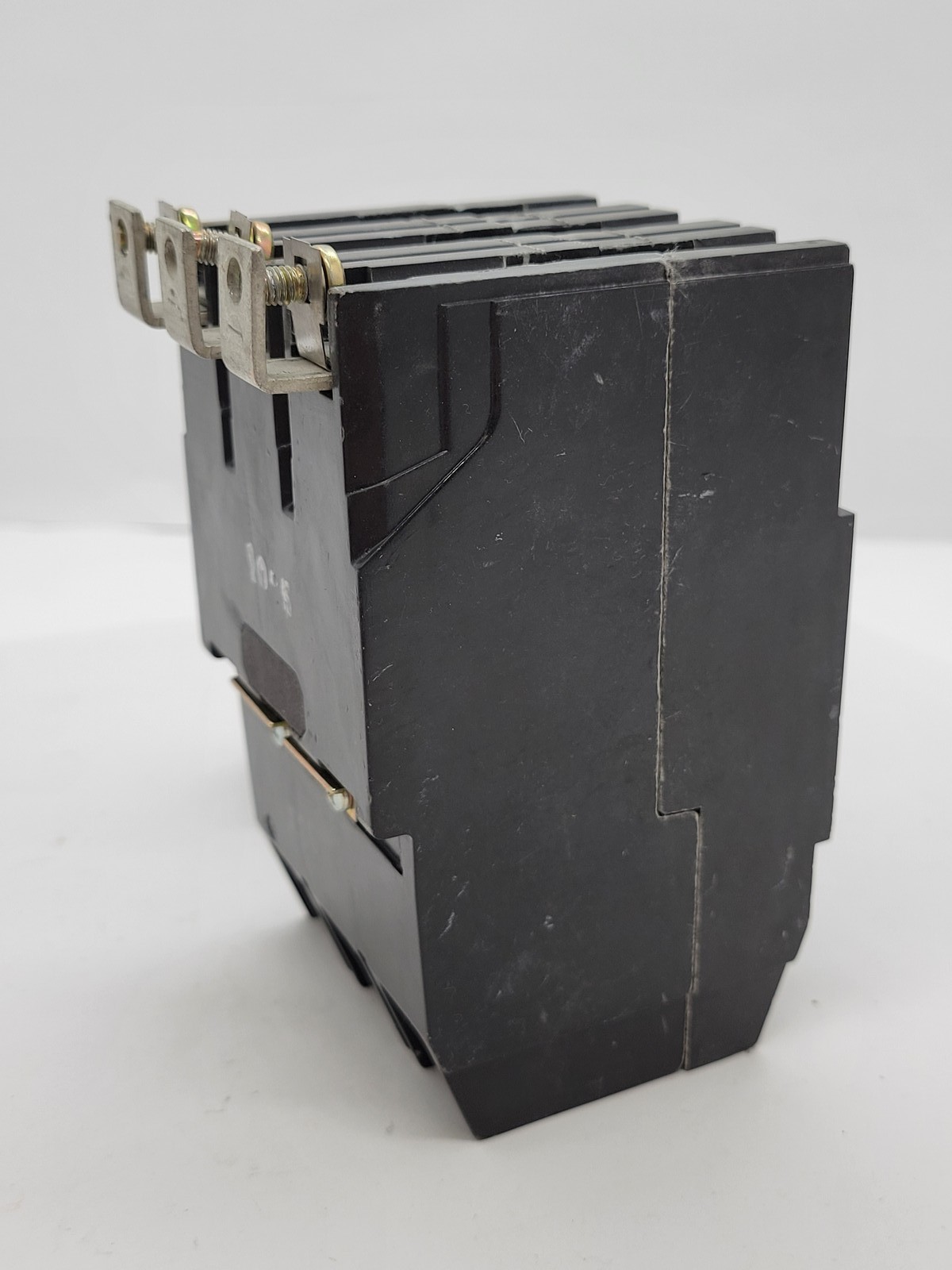 General Electric TEY330ST12 Shunt Trip Bolt-On Circuit Breaker 30A 3P 480/277V