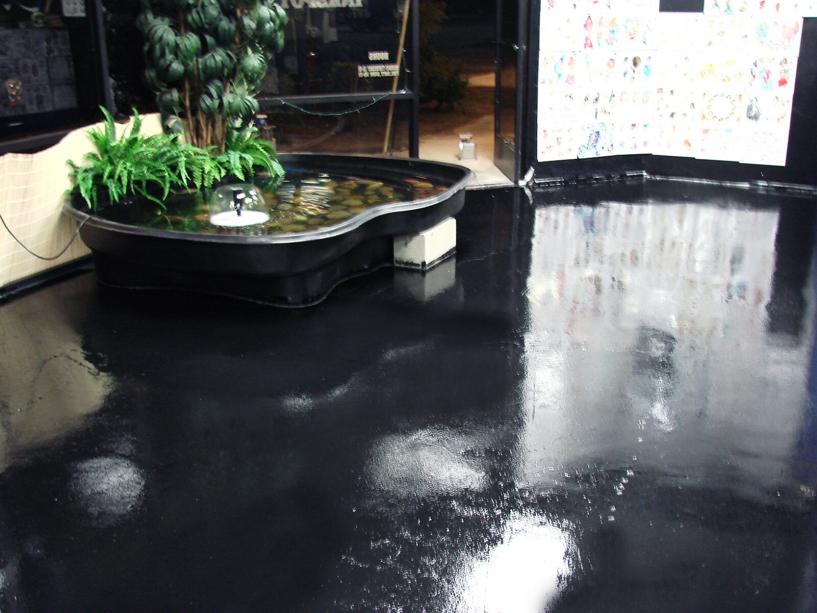 BLACK EPOXY RESIN 4 COATING FLOORS & TABLE TOPS -BLACK GEL COAT 4 BOATS & MOLDS