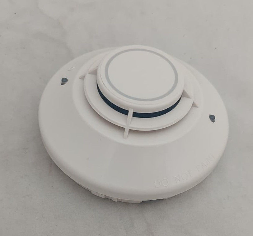 Honeywell Notifier FST-851R Detector P8